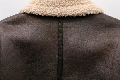 ArcticElegance™ Faux Shearling Jacket