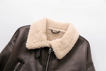 ArcticElegance™ Faux Shearling Jacket